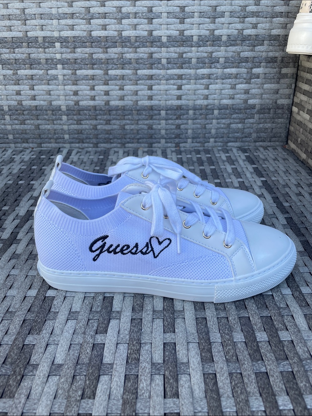 GUESS White Knit Low-Top Lace-Up Sneakers with Script Logo